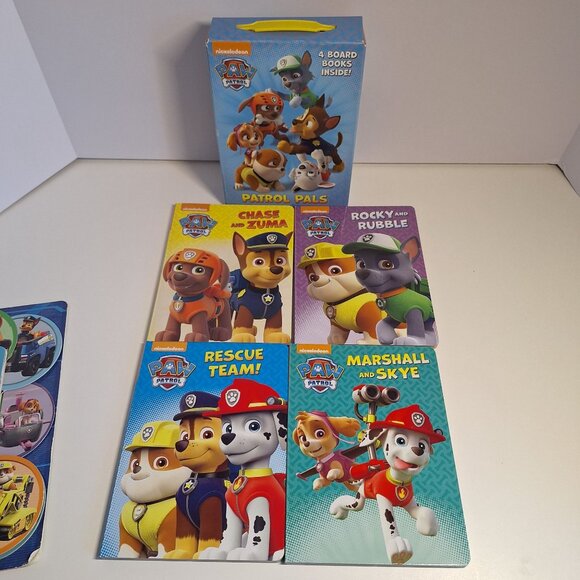 5 Paw Patrol Board Books 4 Pals w box Lot & Pups Save The Day Nickelodeon - Picture 5 of 8